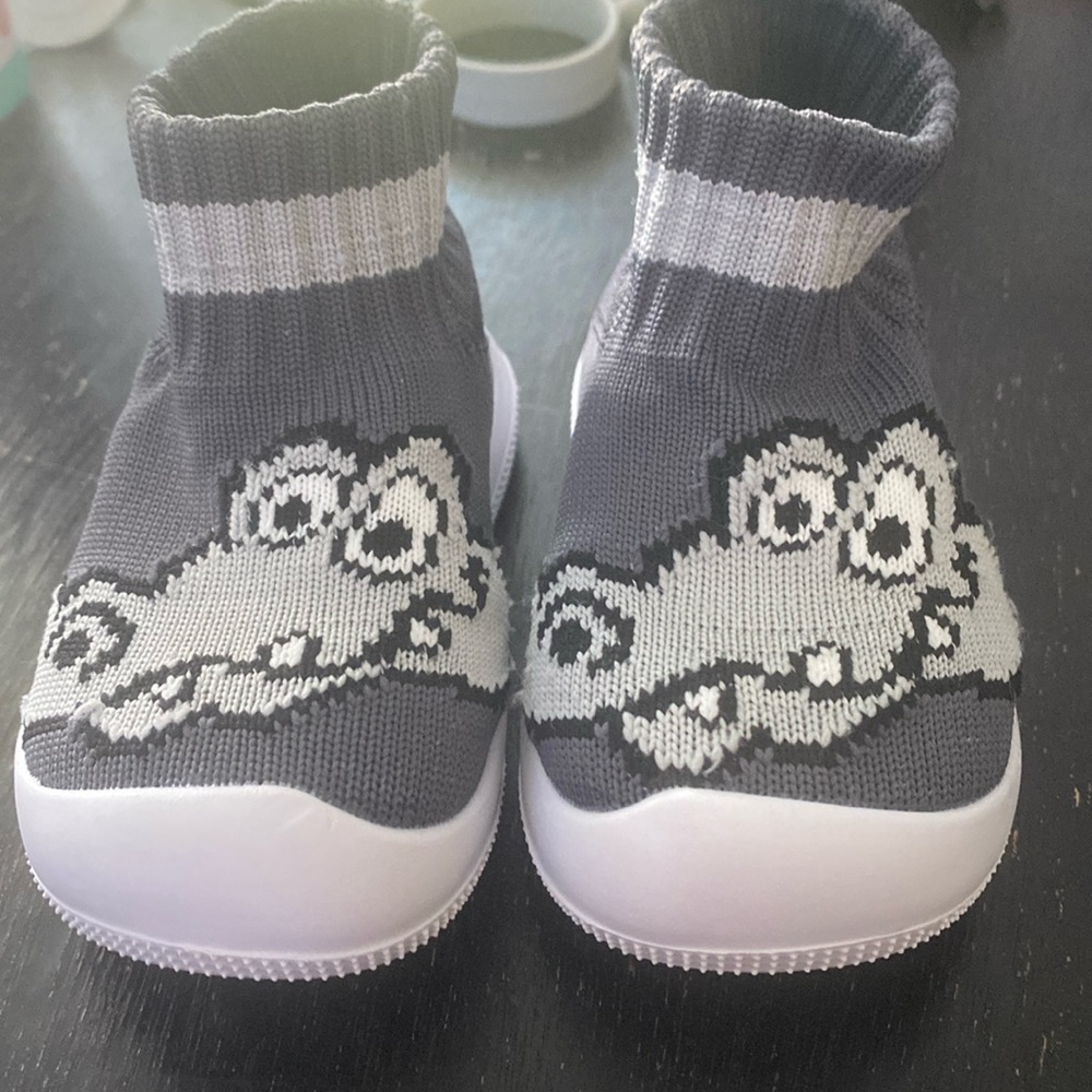 Crocodile toddler shoes
